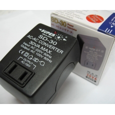 變壓器 220轉輸出100V 30W 日本,台灣,美國等100V 電器使用 AC-Adaptor/Transformer 小型線圈變牛
