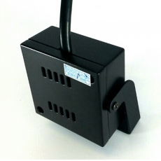 方形迷你鏡頭 紅外線夜視 10LED 隱蔽型攝像機 Mini Camera  1000線 支架方便定位 同軸BNC輸入 DC9-12V