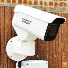 筒型戶外IP66防水 變焦 200萬 POE網路鏡頭 收音H265 4倍光學/2倍數碼, 焦距2.7-12mm MicroSD存儲