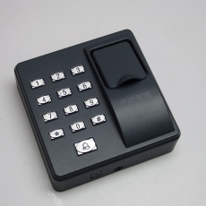 門禁 指紋,拍卡,密碼鍵盤三合一開門系統 外觀線條